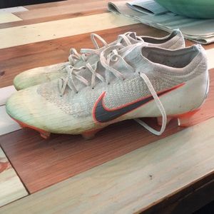 Nike mercurial vapor